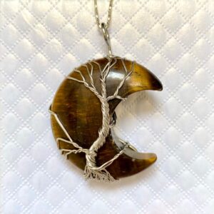 Μενταγιόν σε σχήμα Φεγγαριού από Μάτι Τίγρης