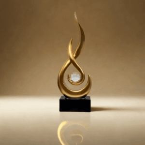 Πολυτελές γεωμετρικό γλυπτό – χρυσή φλόγα