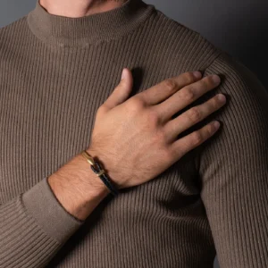 signature-gold-332284